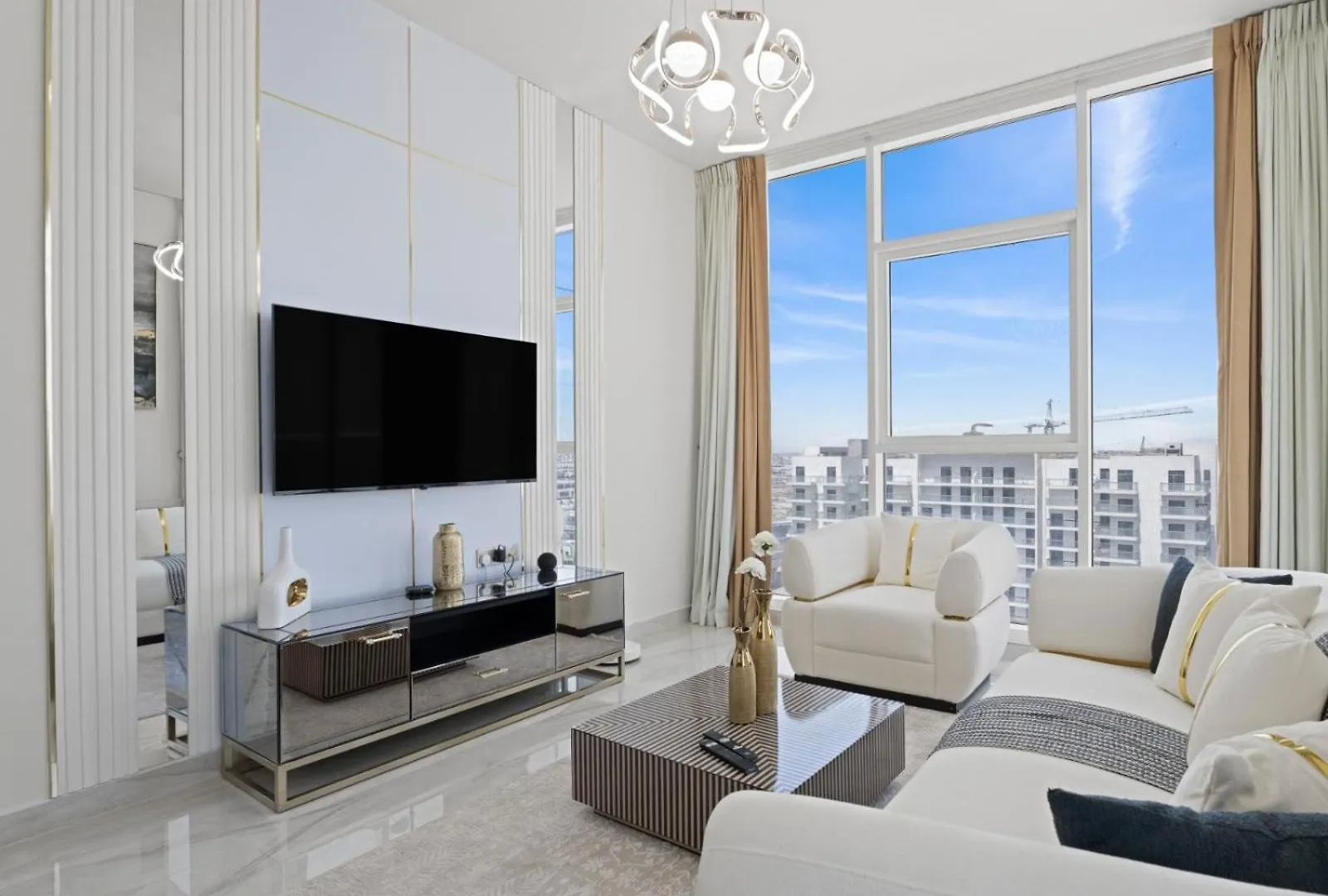 Velvet Luxe 1Br W Private Pool Gemz-15 Apartment Dubai
